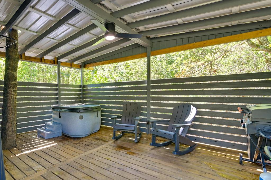 Hot Tub (Jacuzzi) - Photo 4