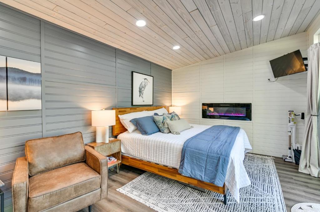 Cozy Couples Retreat on Pickwick Lake with Hot Tub - Image 5