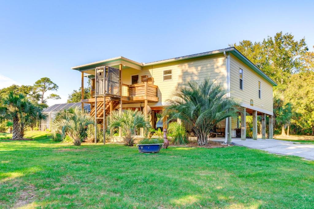 Waterfront Gulf Coast Home with Outdoor Oasis! - Image 7