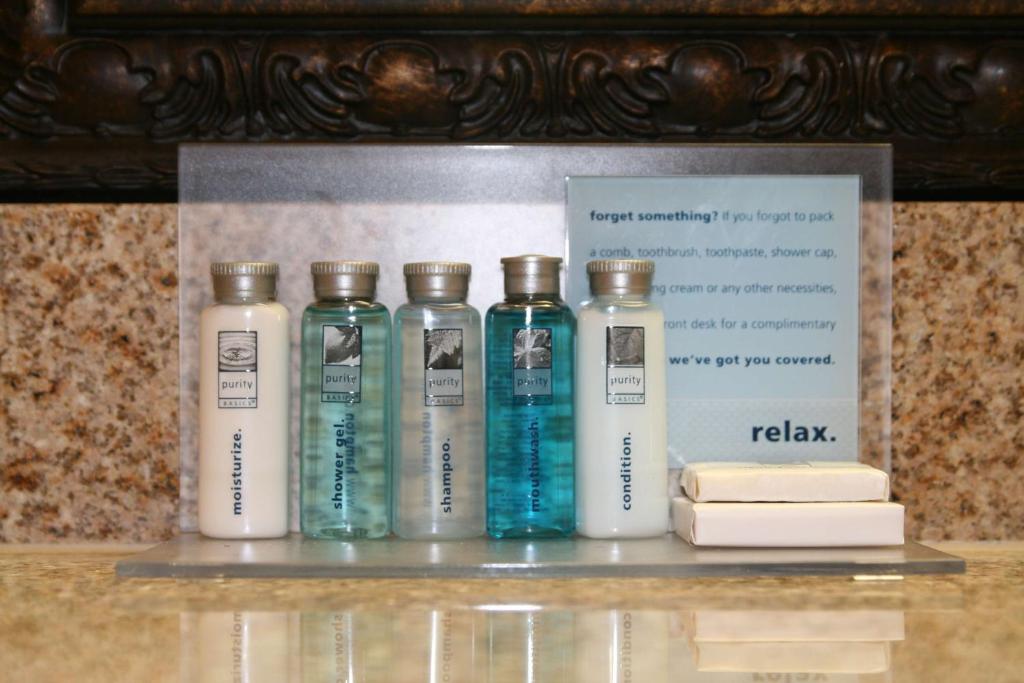 Hampton Inn & Suites McComb - Image 5