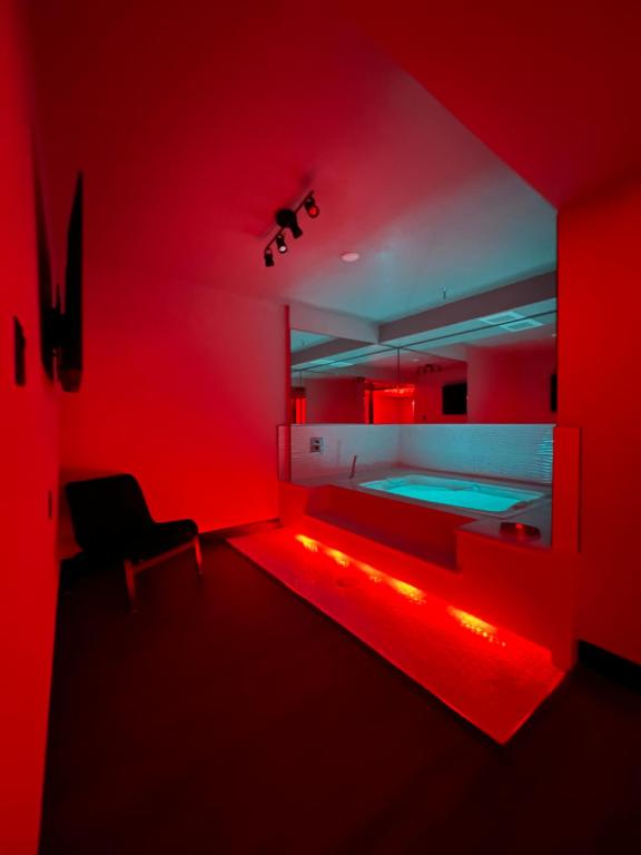 Hot Tub (Jacuzzi) - Photo 9