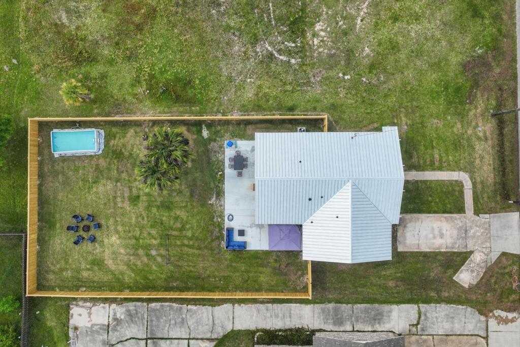 Coastal Retreat by the Beach