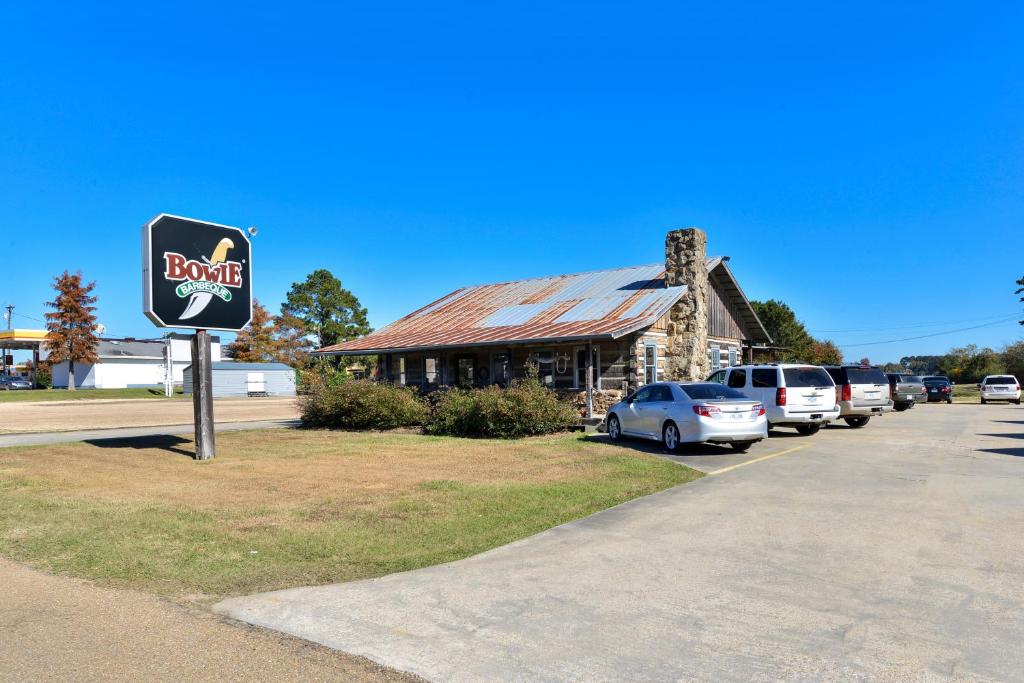 Americas Best Value Inn - Brookhaven - Image 7