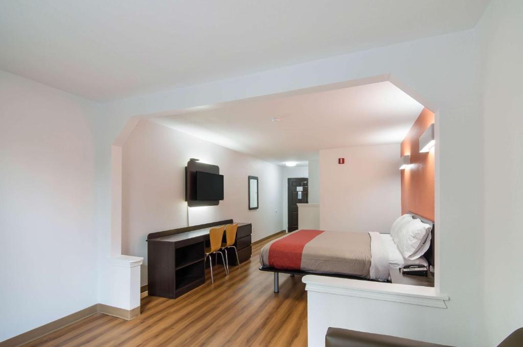 Motel 6 Moss Point, MS - Image 5