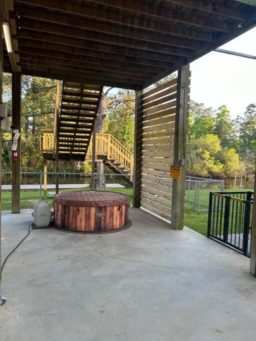 Hot Tub (Jacuzzi) - Photo 8