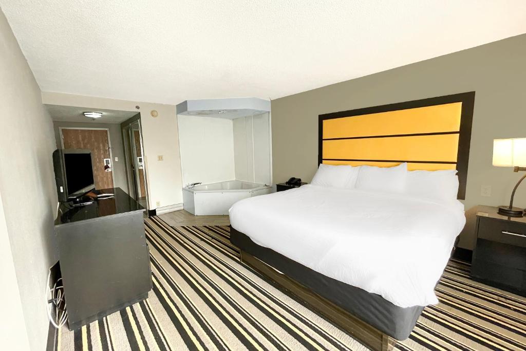 OYO Townhouse Jackson - Ridgeland