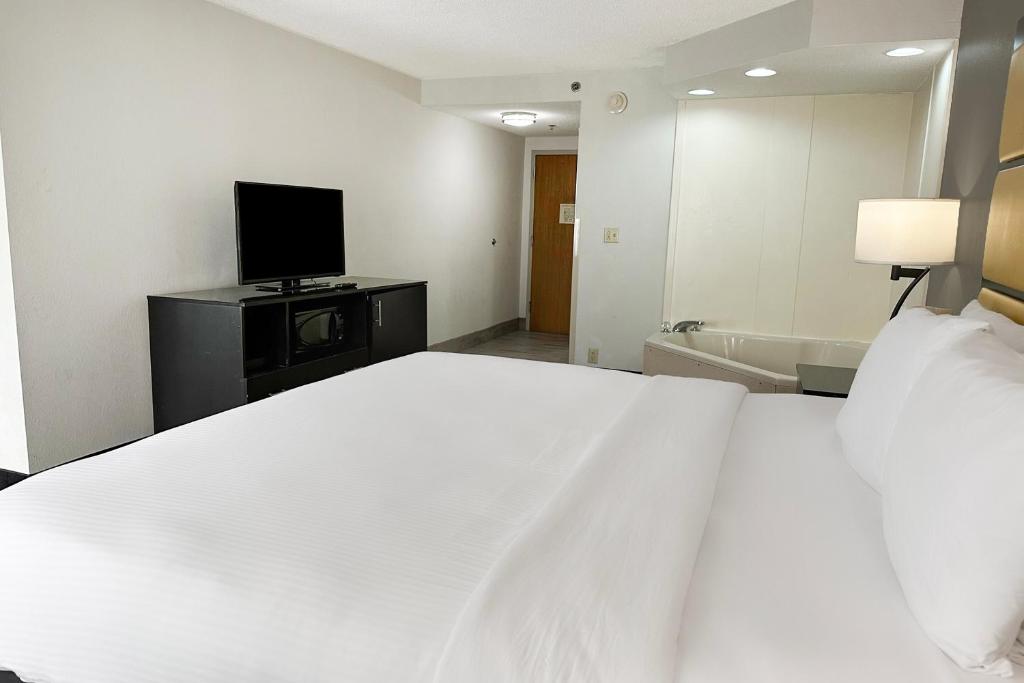 OYO Townhouse Jackson - Ridgeland - Image 5