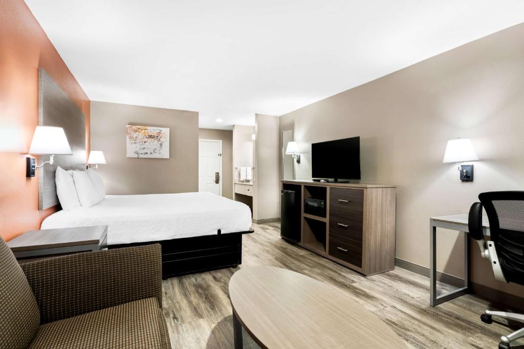 Best Western Gateway Inn - Image 6