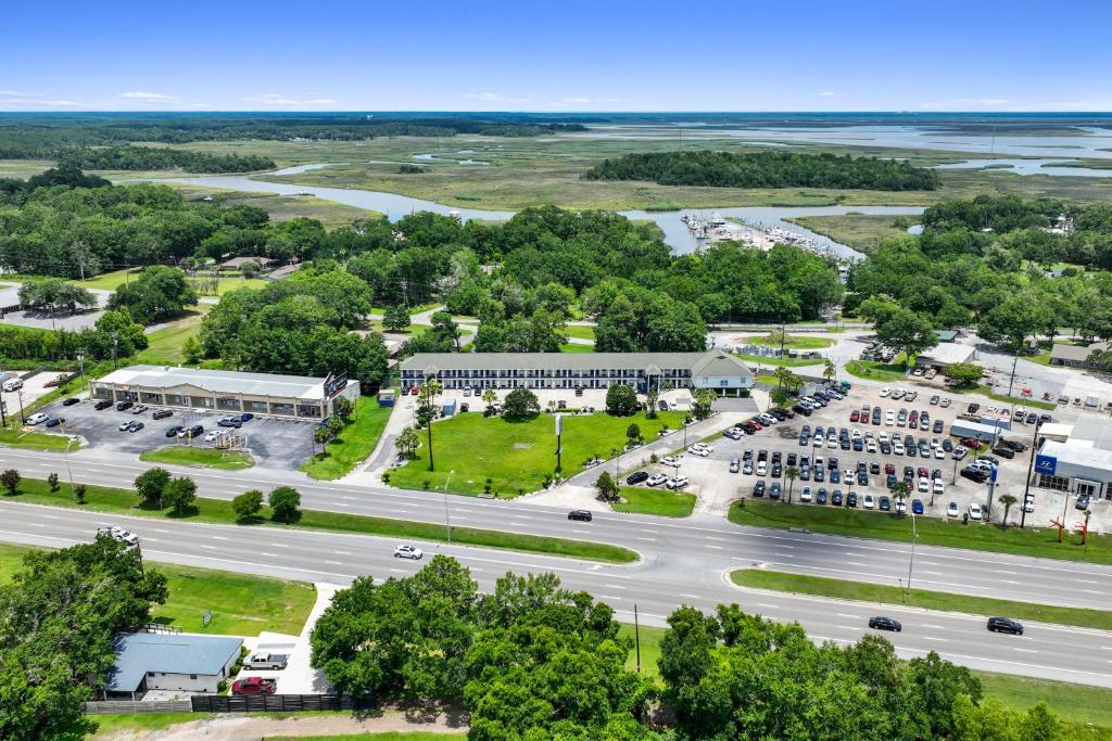 MAGNOLIA INN of BILOXI,OCEAN SPRINGS,PASCAGOULA & GAUTIER - Image 6