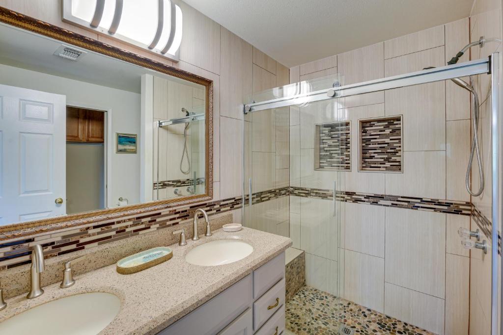 Waterfront Pass Christian Oasis about 2 Mi to Beach! - Image 8