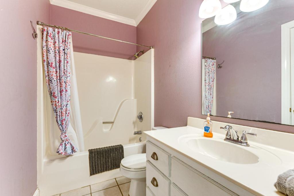 Hot Tub (Jacuzzi) - Photo 2