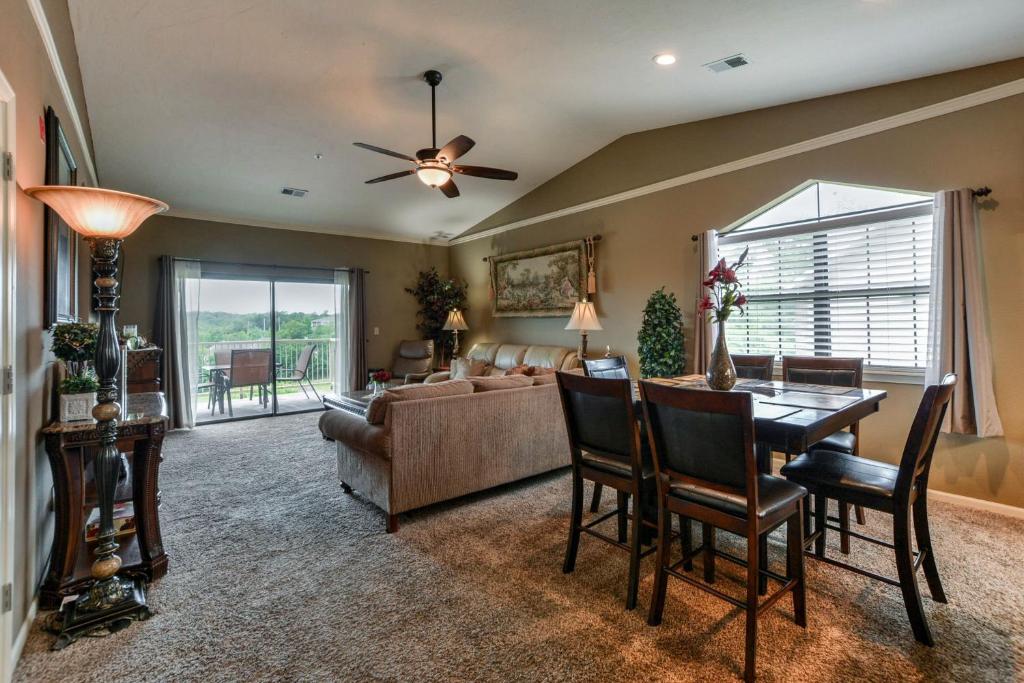 Luxury Condos at Thousand Hills - Heart of Branson - Beautifully remodeled - Spacious and Affordable - Image 8