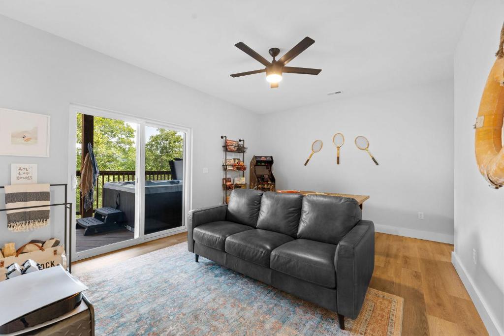 Serenity Point Lodge