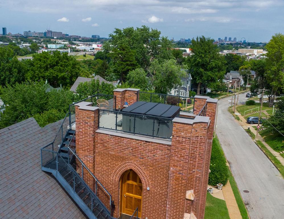 Hot Tub (Jacuzzi) - Photo 6