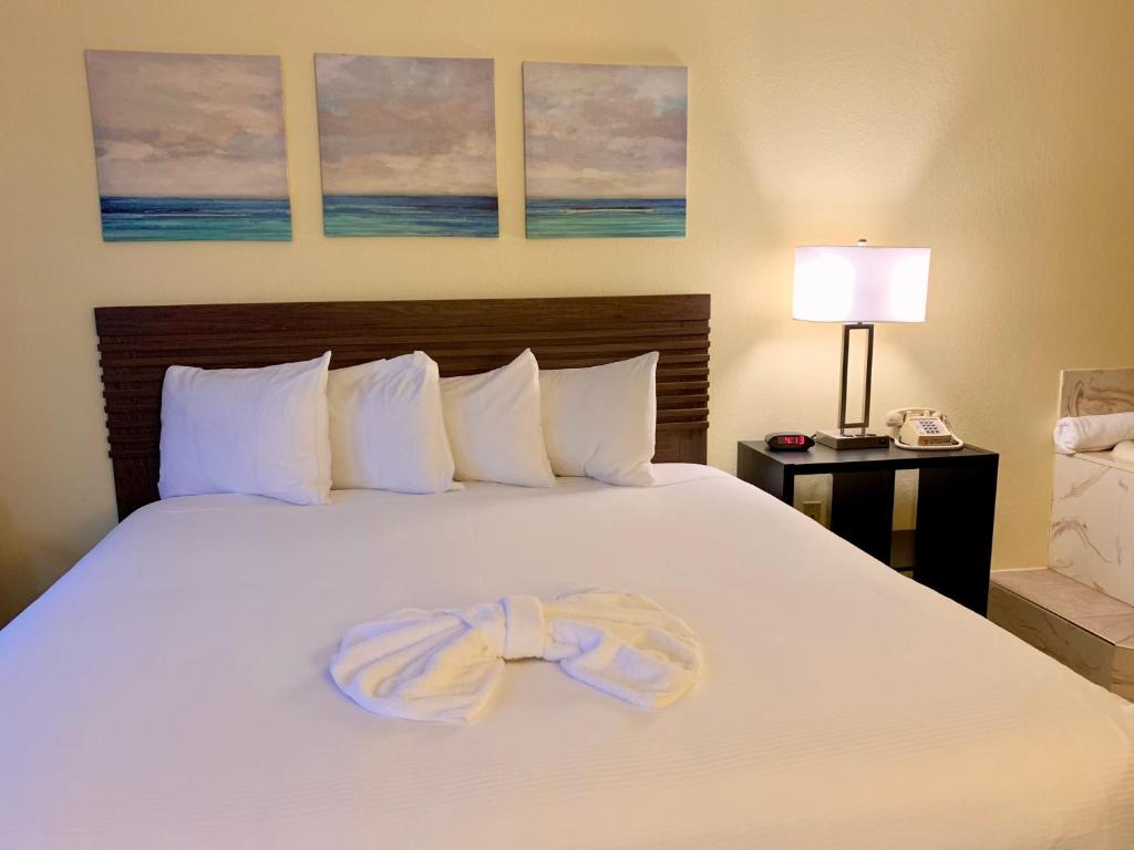 Seven Gables Inn - Image 7