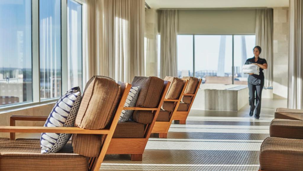 Hot Tub (Jacuzzi) - Photo 2