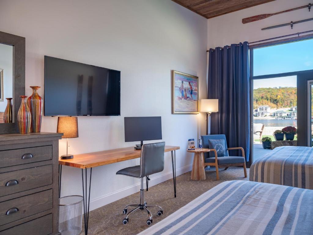 Pebble Bay Club Suites - Image 6