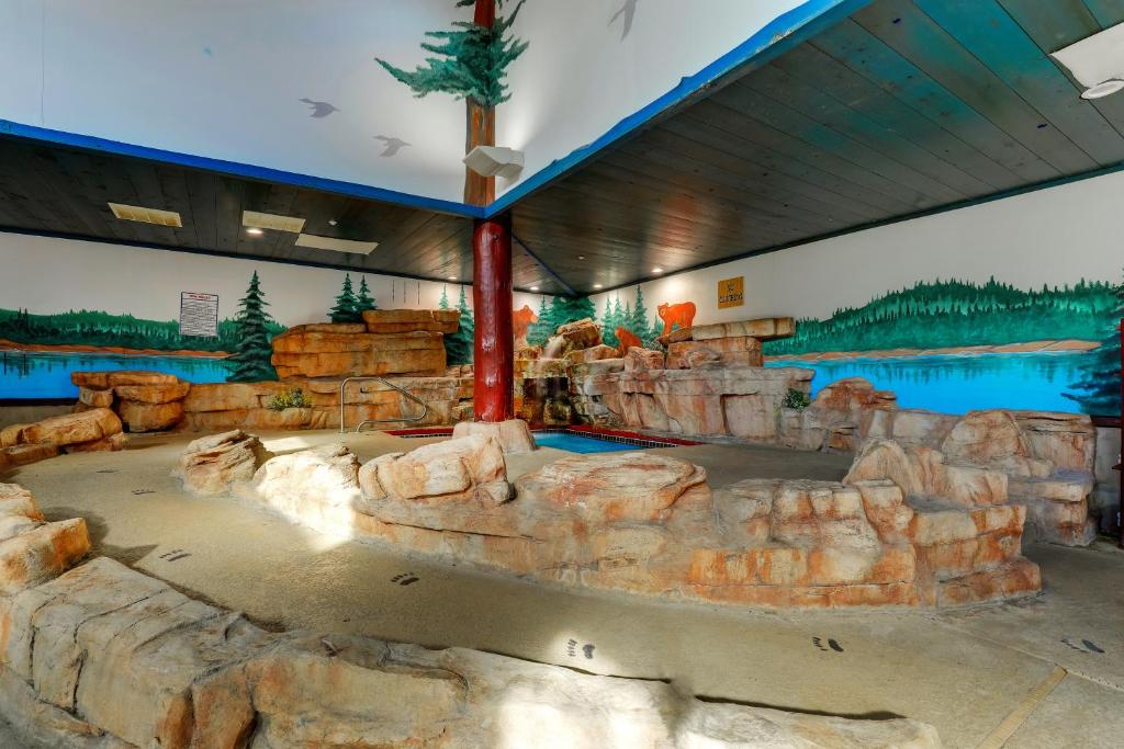 Hot Tub (Jacuzzi) - Photo 4