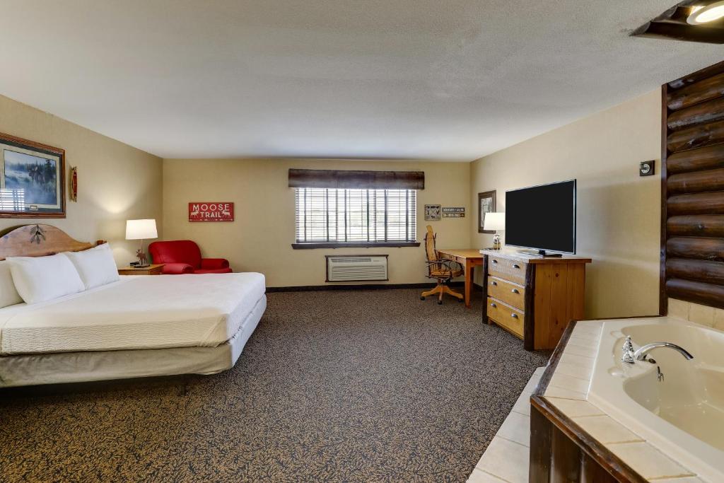 Hot Tub (Jacuzzi) - Photo 2