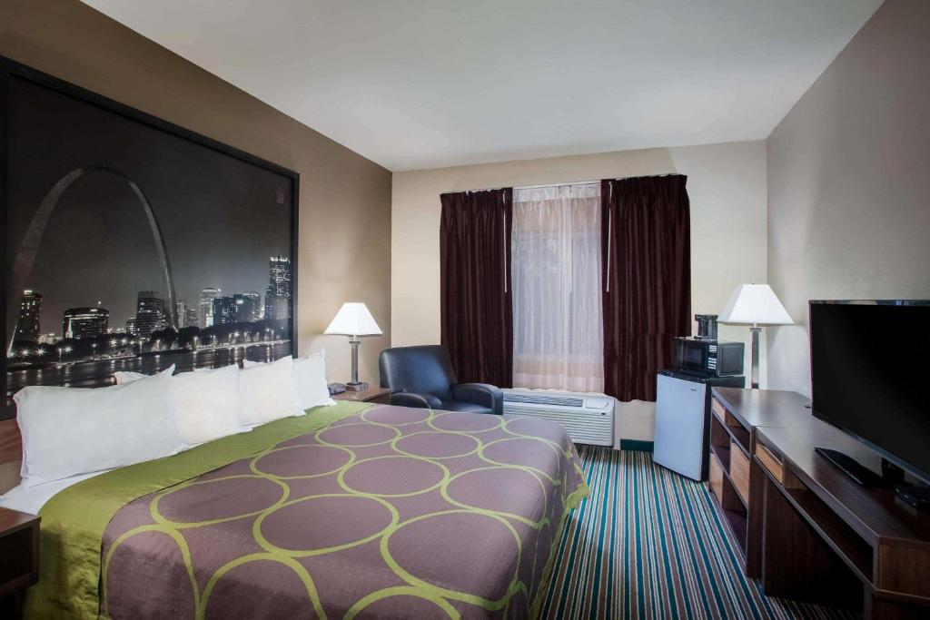 Super 8 by Wyndham Union - Image 8