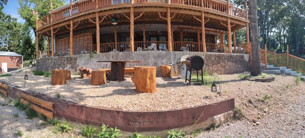 Cedar House - Image 8