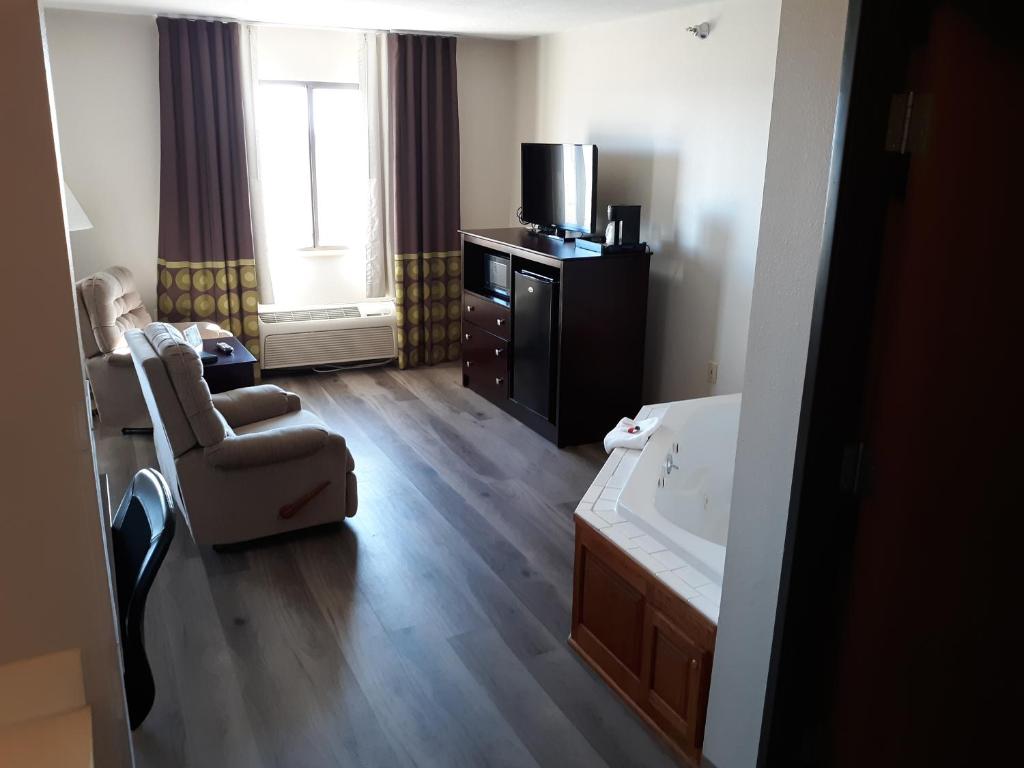 Hot Tub (Jacuzzi) - Photo 4