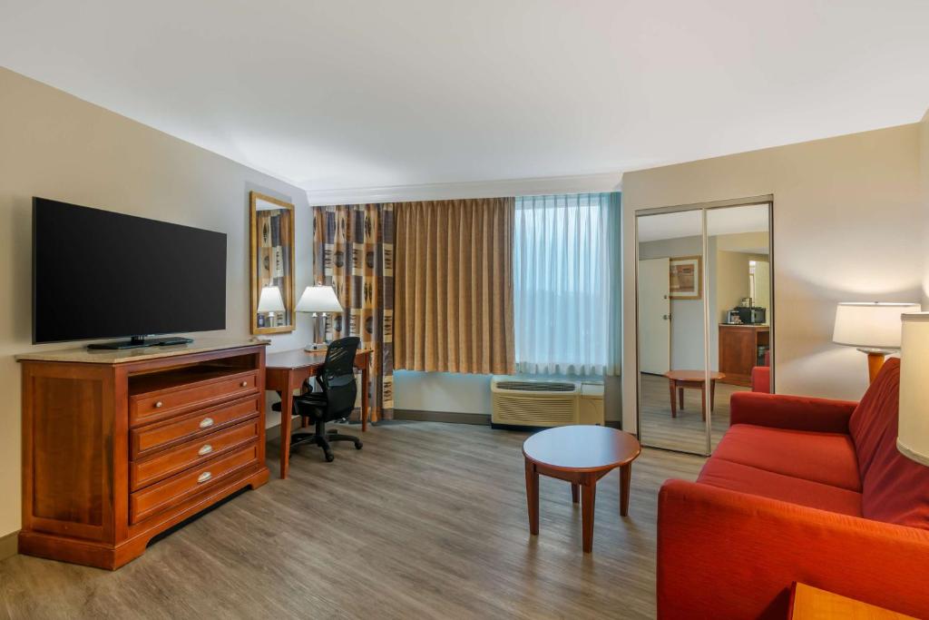 DoubleTree by Hilton Jefferson City - Image 6