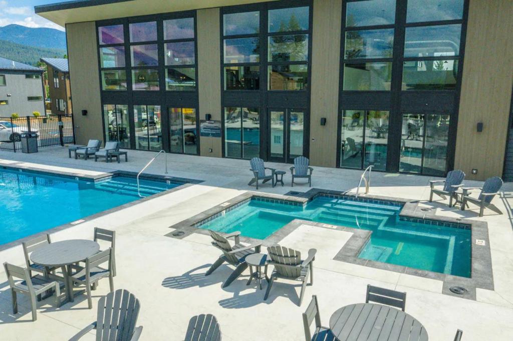 Hot Tub (Jacuzzi) - Photo 3