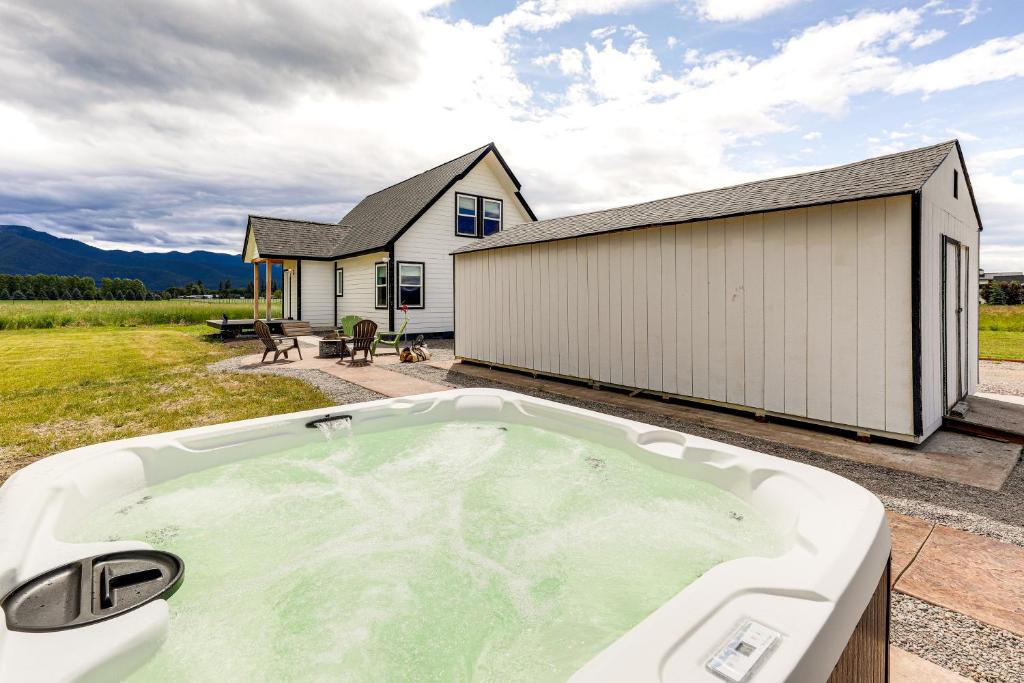 Kalispell Mountain Getaway with Hot Tub and Fire Pit!