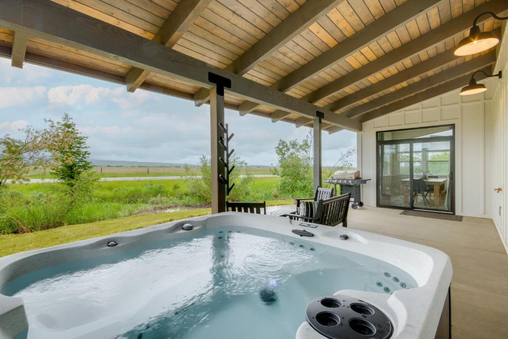 Hot Tub and Deck at Red Lodge Retreat