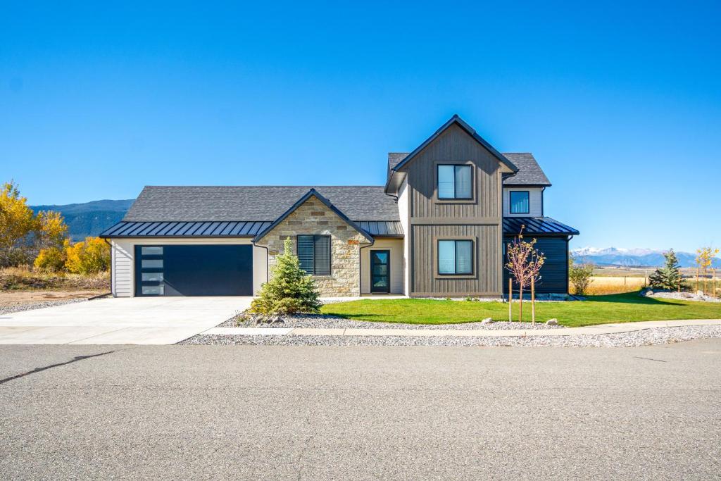 Hot Tub and Deck at Red Lodge Retreat - Image 6