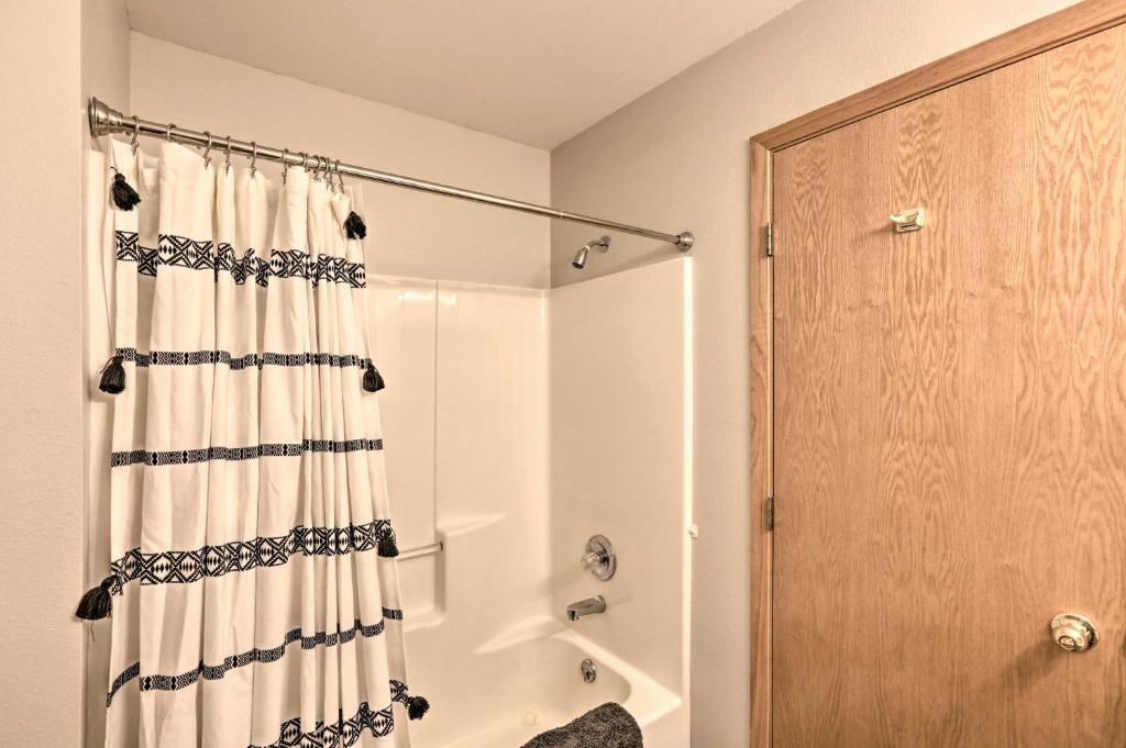 Red Lodge Townhome with Hot Tub and Mountain Views! - Image 8