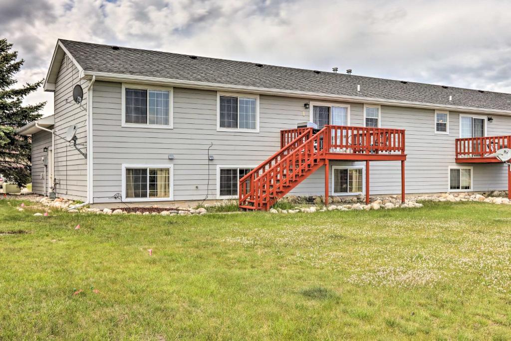 Red Lodge Townhome with Hot Tub and Mountain Views! - Image 6