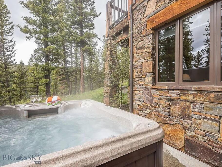 Luxury Mountain Retreat