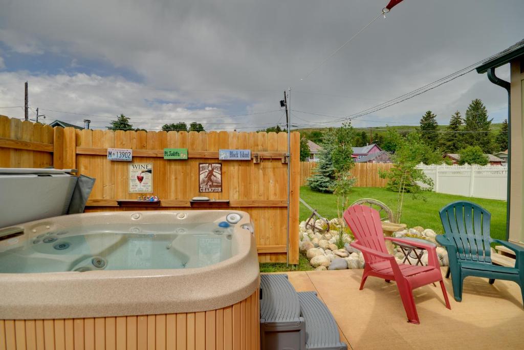 Hot Tub (Jacuzzi) - Photo 3