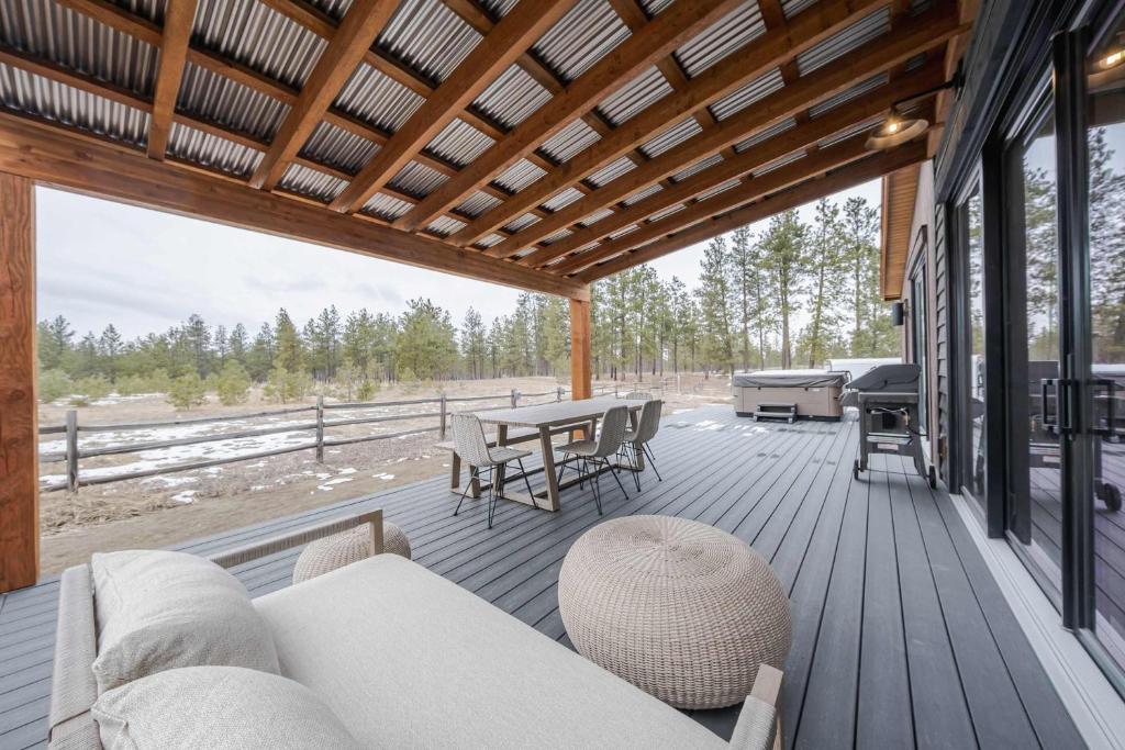 Hot Tub (Jacuzzi) - Photo 2