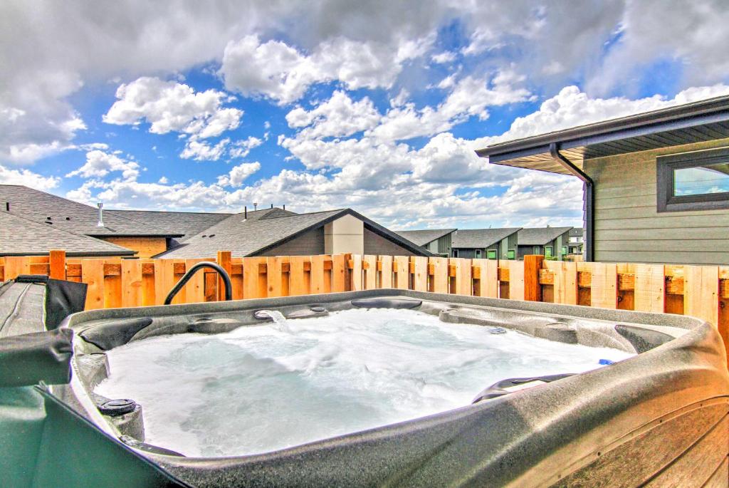 Modern Bozeman Family Townhome with Hot Tub!