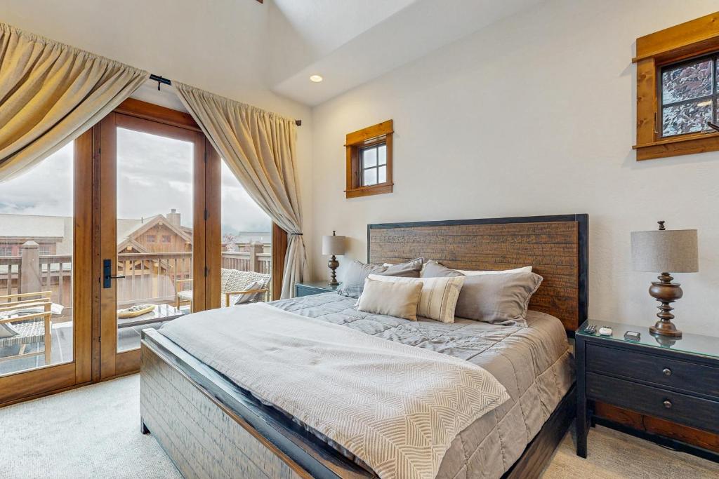 Moose Hill 59 - Image 7