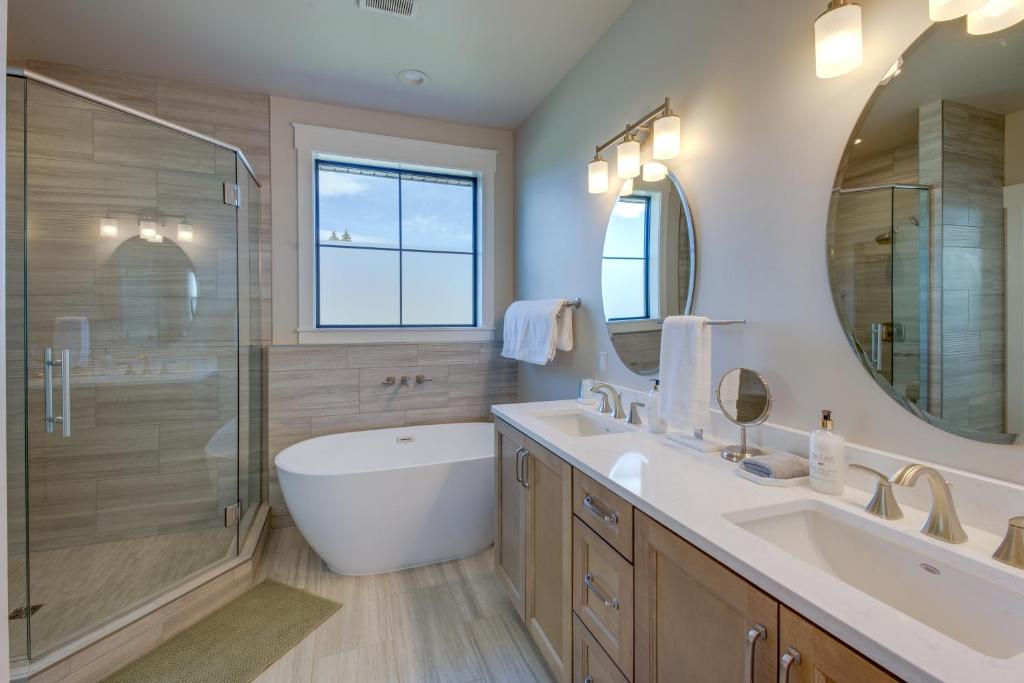 Hot Tub (Jacuzzi) - Photo 2