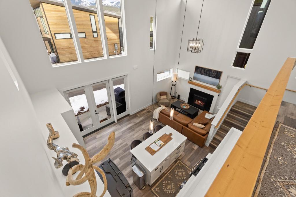 Elevated Quarry Quarters