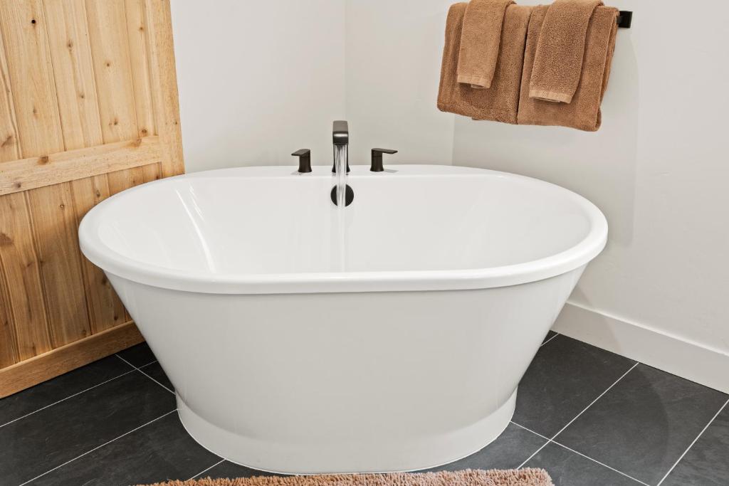 Elevated Quarry Quarters