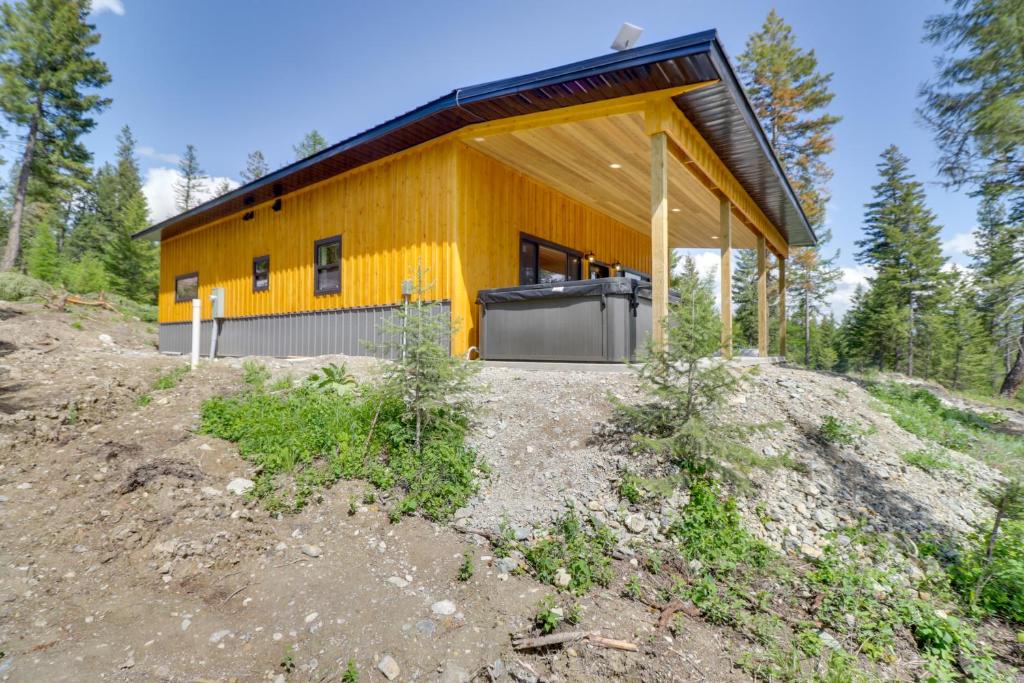 Hot Tub (Jacuzzi) - Photo 2