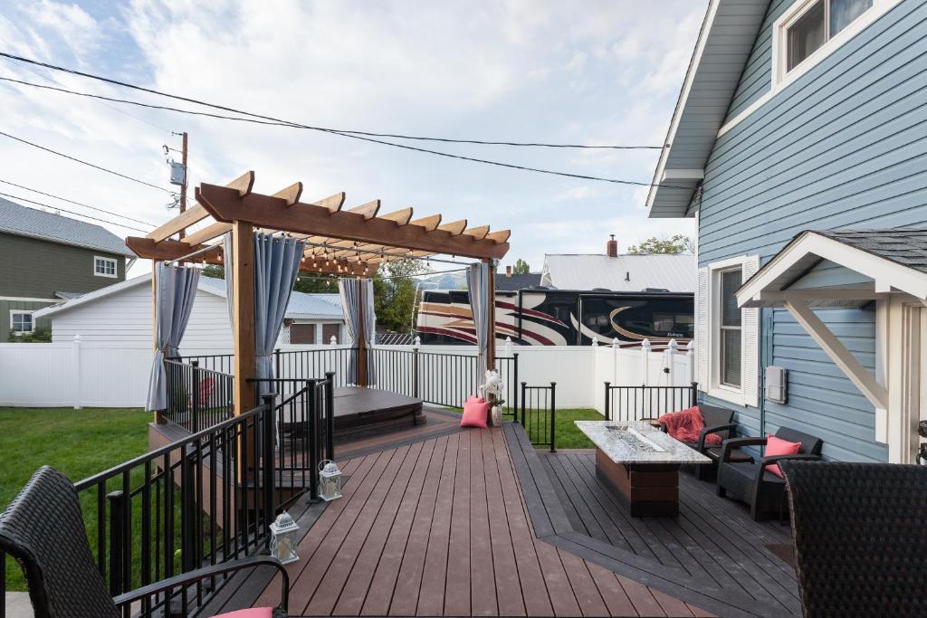 Hot Tub (Jacuzzi) - Photo 5