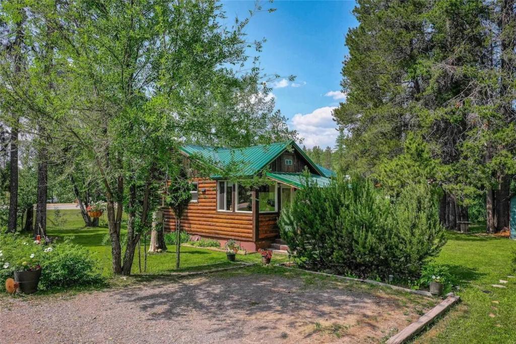 Glacier Homestead - Image 8