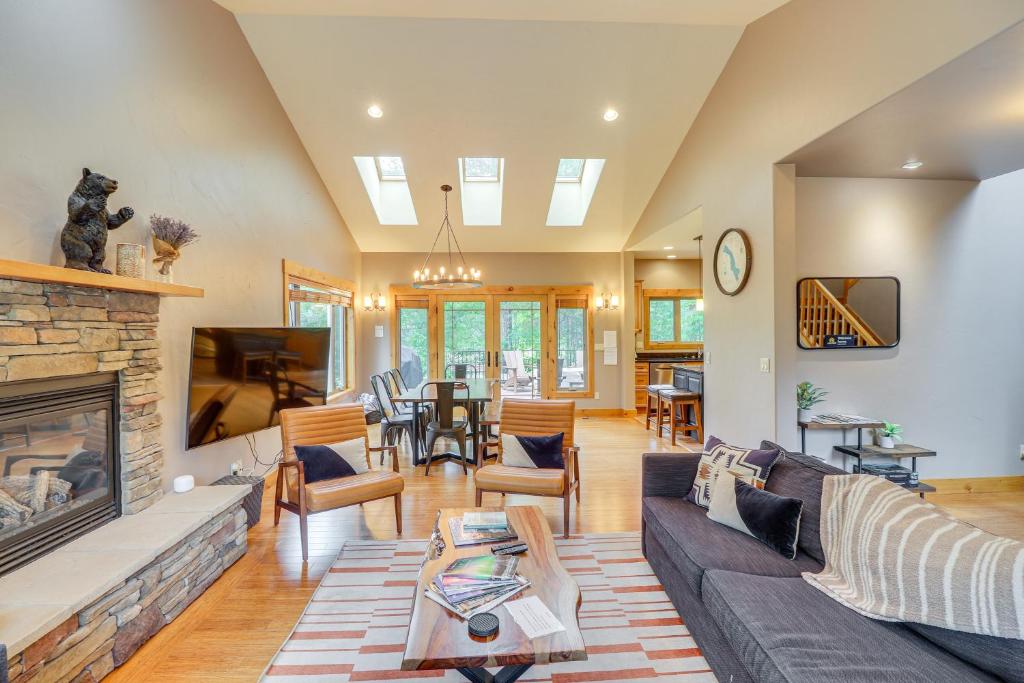 Pet-Friendly Columbia Falls Home with Gas Grill! - Image 5