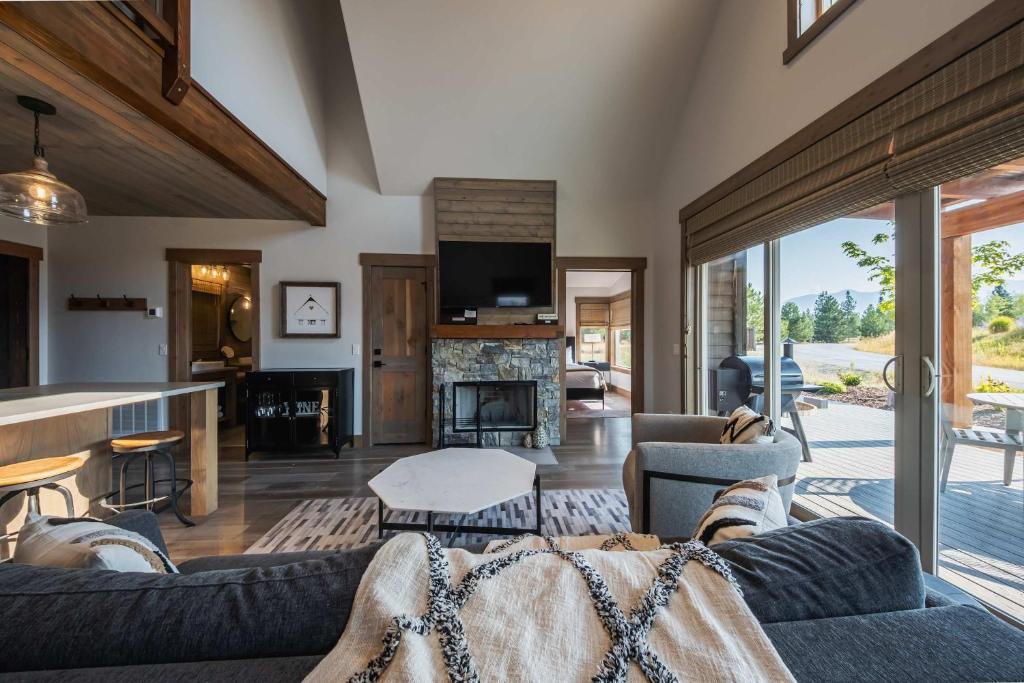 Retreat at the Wilderness Club - Image 6