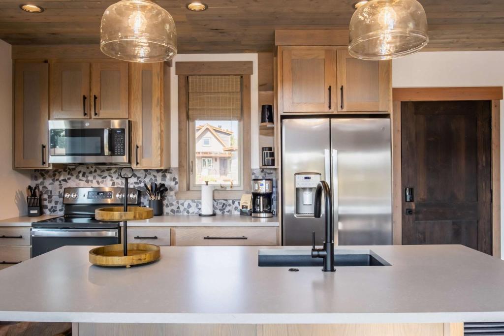 Retreat at the Wilderness Club - Image 5