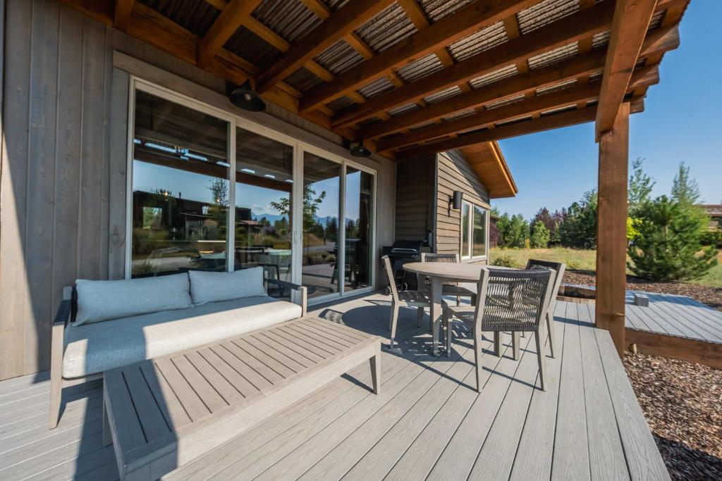 Retreat at the Wilderness Club - Image 8