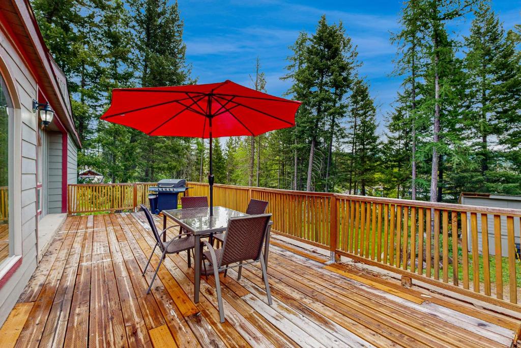 Hungry Horse Hideout