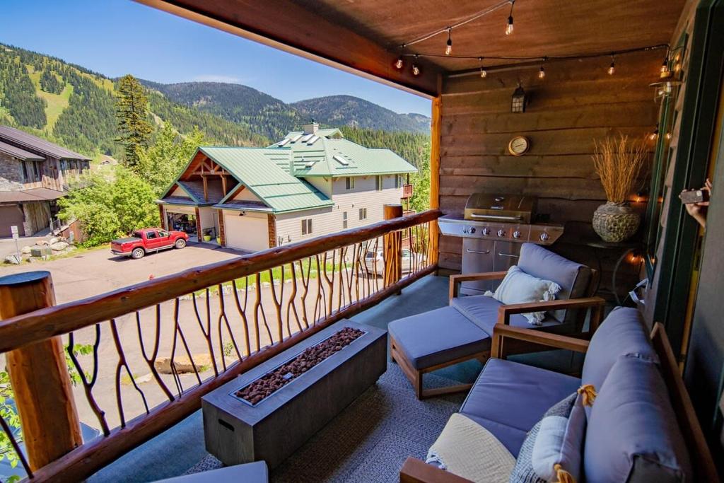 Beautiful Mountain Modern Home 4Bedroom Spa - Image 8